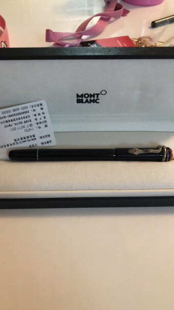 MONTBLANC万宝龙传承系列红色蛇笔签字笔114726这支笔用什么替芯？