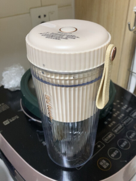 九阳榨汁机水果小型便携式迷你电动多功能料理机果汁机榨汁杯可打小米糊L3-C8真的好用吗？
