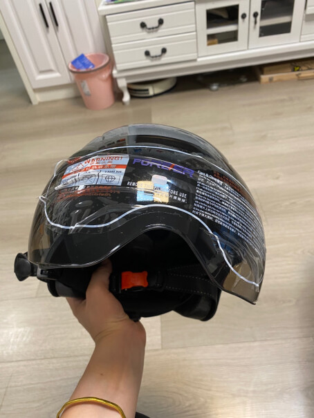 永久3C认证款骑行助力车头盔您好，我家孩子是12岁半，带多大的头盔？男生？