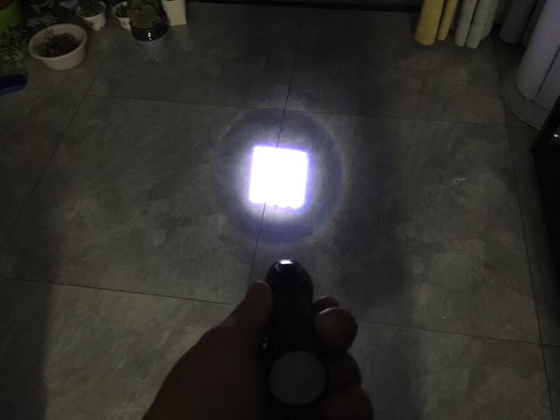 户外照明Aic强光手电筒可充电这就是评测结果！买前必看？