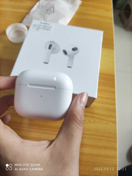 Air3苹果蓝牙耳机双耳无线降噪大家耳机连上以后有电量显示吗？