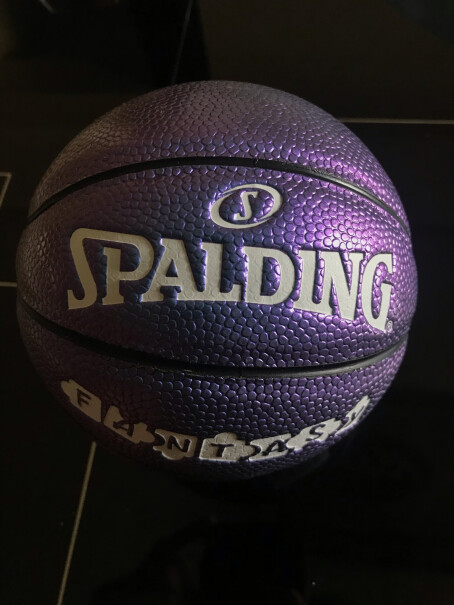 斯伯丁SPALDING篮球耐磨比赛PU蓝球74-413怎么打不进气？