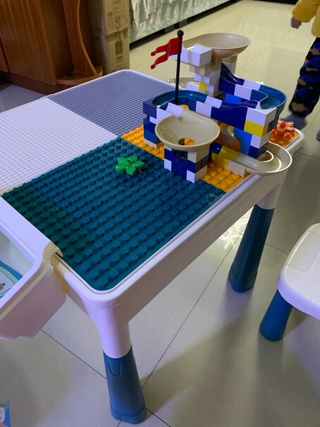 趣致600+大小颗粒积木桌子儿童玩具环保怎么样？甲醛释放是多少？