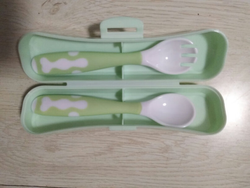 新妙儿童餐具注水保温碗用久了注水里面会生锈吗？