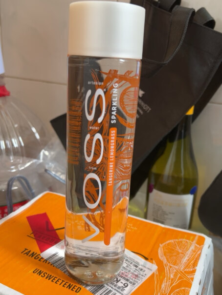 芙丝（VOSS）水挪威原装进口芙丝VOSS柑橘柠檬草苏打气泡水饮料无糖375ml*12瓶玻璃瓶整箱装评测质量怎么样！质量值得入手吗？