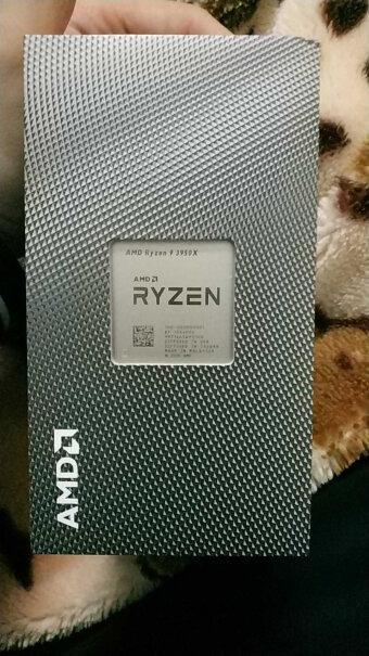 AMD R7 3800X 处理器买5900好还是3950