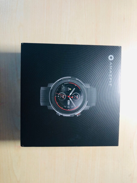 Amazfit 跃我 智能手表 3 星战限量版有没有人用起来很卡的 ？