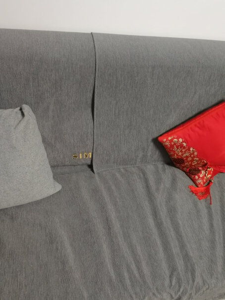 木儿家居沙发垫四季加厚雪尼尔沙发套罩全包沙发垫子定制沙发垫耐用吗？