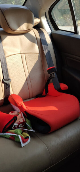 安全座椅好孩子儿童安全座椅增高垫3-12岁CS100藏青蓝使用感受,使用两个月反馈！