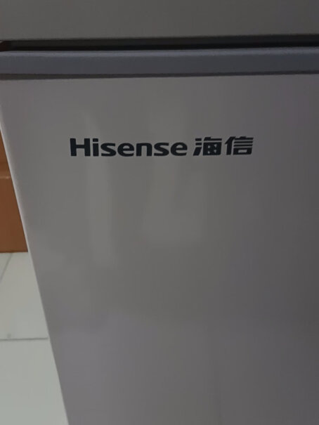 海信 (Hisense) 203升 一级能效家用冰柜 冷藏冷冻转换冷柜 节能省电单门冰箱金色BD有霜吗？