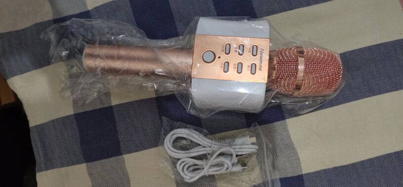 纽曼 MC10 无线麦克风套装可以直接当话筒吗，是充电的吗？