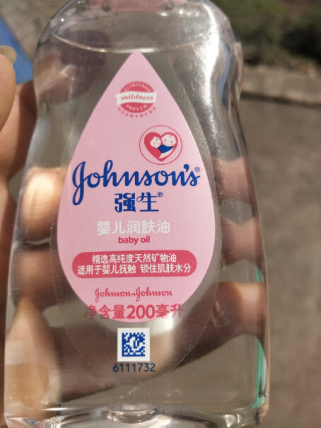 强生Johnson婴儿润肤油200ml强生婴儿抚摩油有香味儿吗？