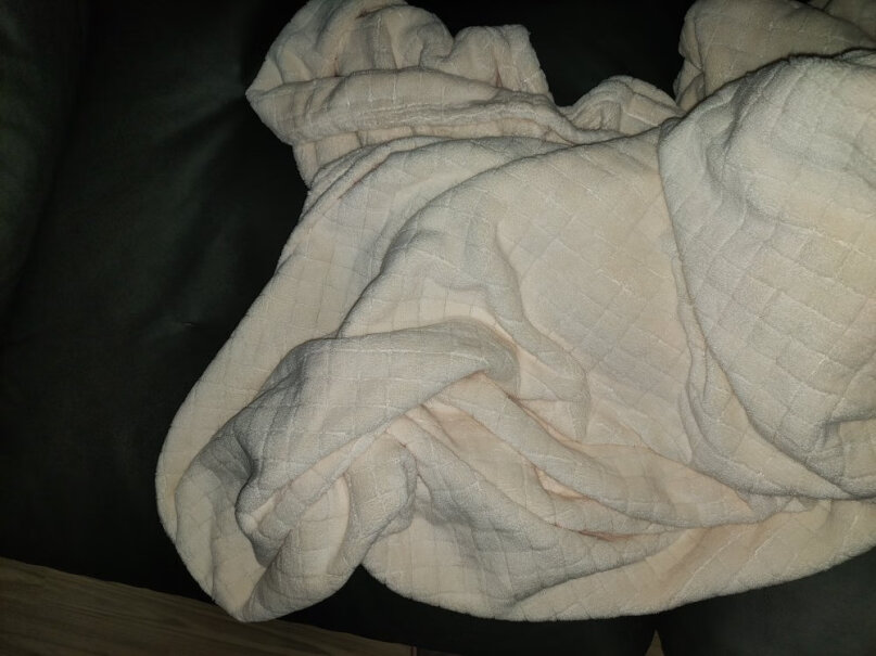 水星家纺绒毯珊瑚家纺毯盖毯可机午睡邂逅毯子要注意哪些质量细节？测评结果震惊你！