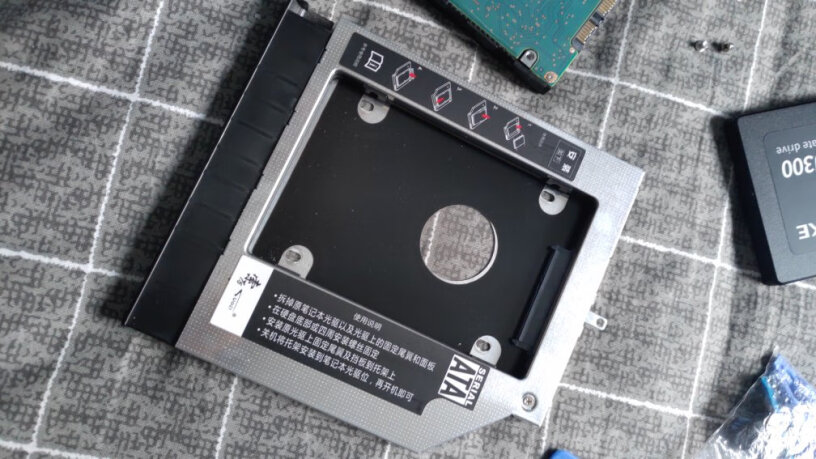 索厉Suoli笔记本光驱外置光驱盒联想g50-45能用吗？直接放固态硬盘就可以了是吧？