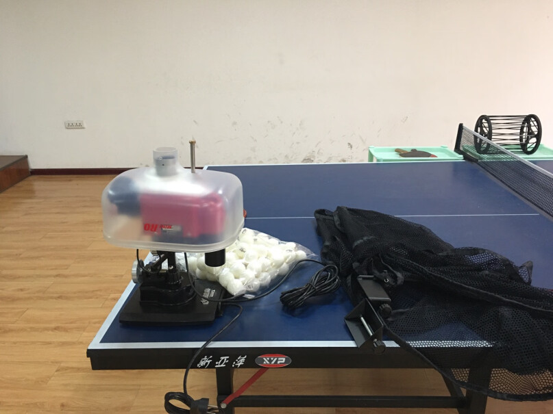乒乓球发球机红双喜DHS乒乓发球机桌面式RO赠乒乓球集球网来看看图文评测！使用良心测评分享。