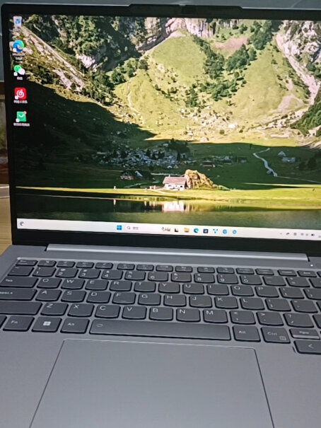 ThinkPadi5-13500H键盘上支持退出或者进入全屏吗？