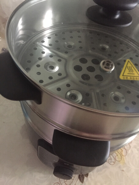 美的多用途锅电蒸锅煮完后锅底会黑吗？