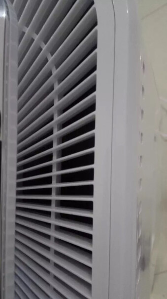 美的空气净化器家用净化器请问滤芯是夹布式的吗？
