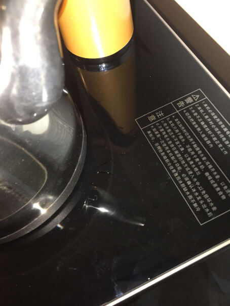 司迈特Q5茶吧机家用饮水机加大尺寸立式下置式温热型你们那个软管用手拿着插进桶里的吗？