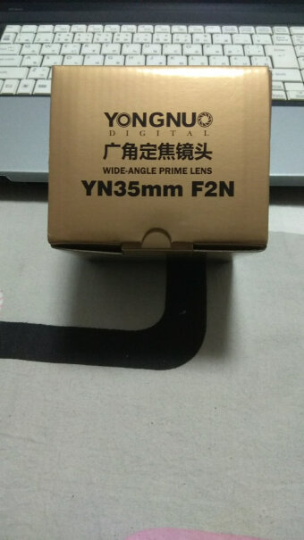 永诺YN35mm F2N 定焦镜头能上nikon j1么？