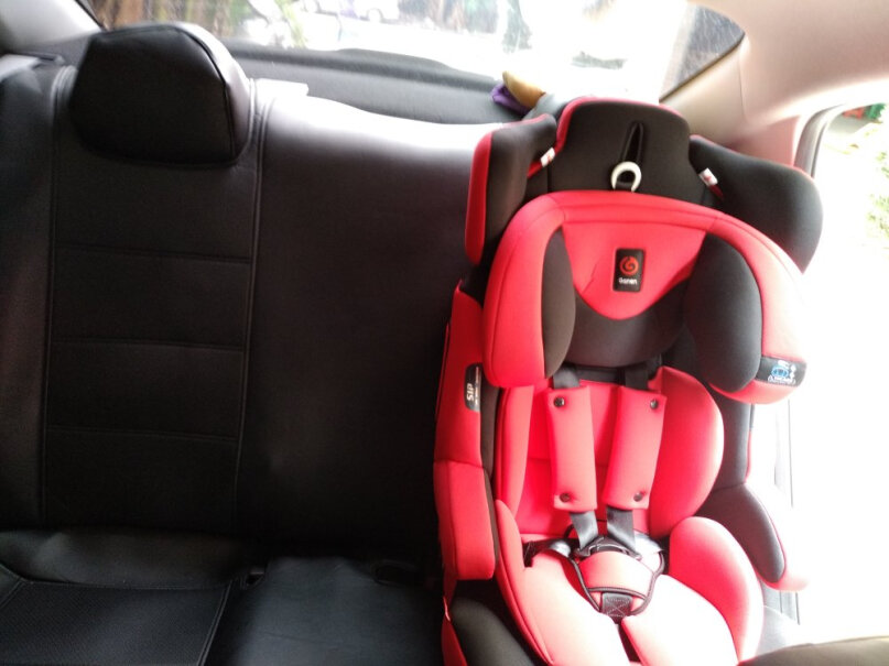 安全座椅感恩宝宝汽车儿童安全座椅阿瑞斯钢骨架汽车isofix硬接口评测哪一款功能更强大,测评大揭秘？