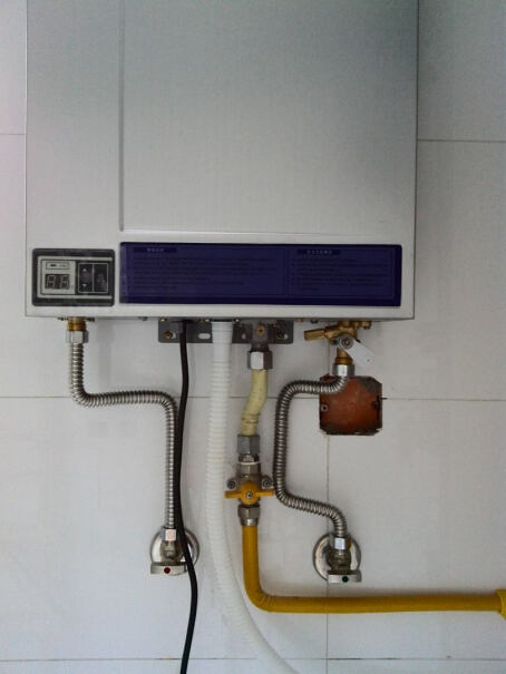 万和燃气热水器平衡式智能恒温燃气热水器热水器是一级好还是二级减？
