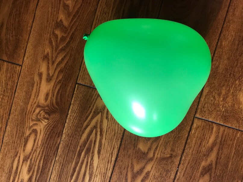 青苇40寸数字气球有没有园的？