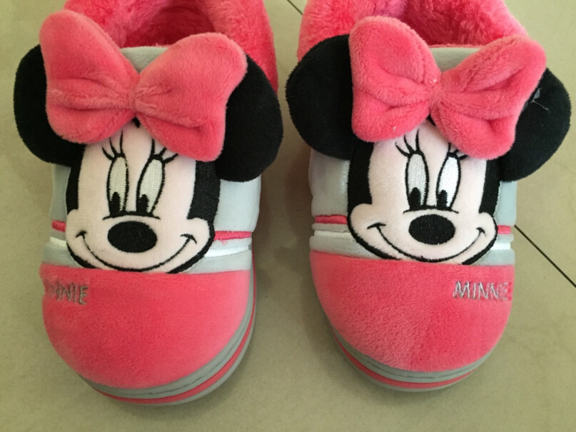DISNEY迪士尼儿童拖鞋亲，平时穿32码的鞋，得买多大啊？