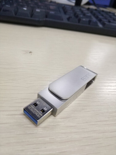 banq 128GB USB3.0 U盘 F61银色可以做pe系统盘吗？