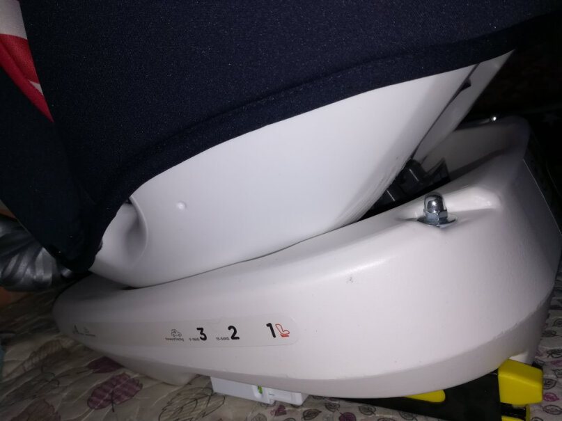 瑞贝乐reebaby汽车儿童安全座椅ISOFIX接口陆风X 7可以用吗？