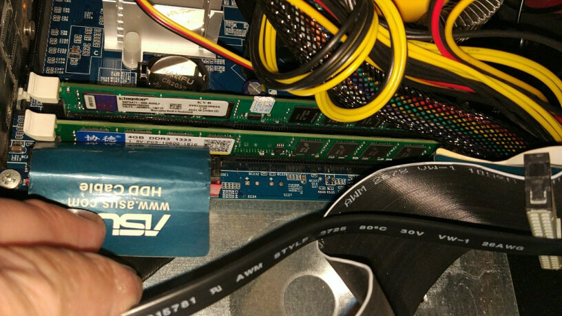 协德DDR3 4G内存条我家以前的内存条也是DDR31333的，这个我家能用吗？
