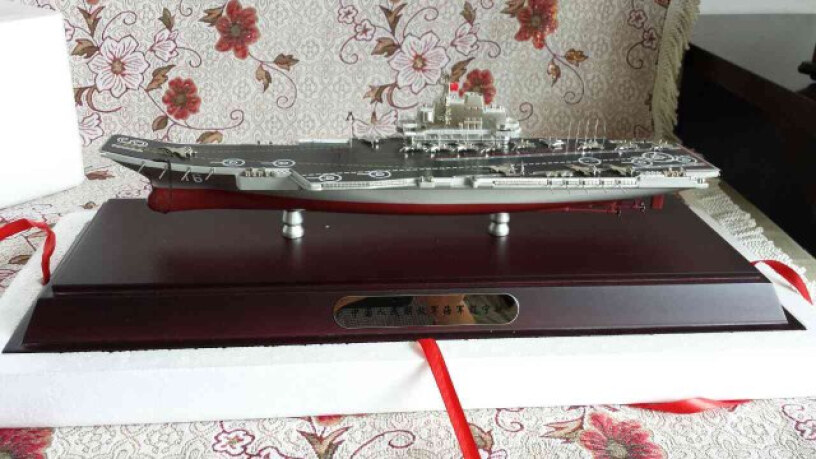 军舰-航母特尔博1：700中国航空母舰辽宁号航母模型仿真合金军事深度剖析测评质量好不好！评测怎么样！