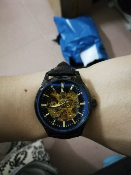 阿帕琦IK手表镂空全自动夜光机械表手表会坏吗时间准吗后盖是什么？
