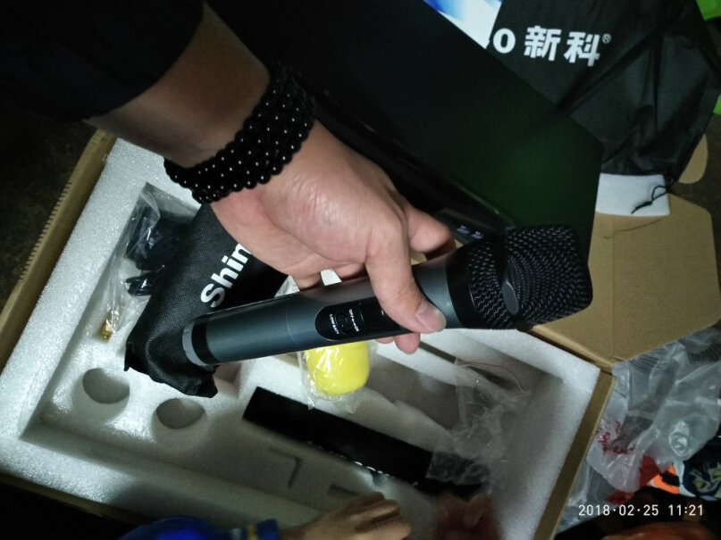 新科Shinco H94 无线麦克风可以无线接收户外音箱吗？