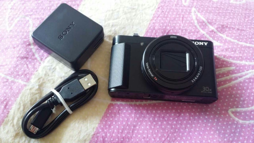 数码相机索尼DSC-HX60数码相机使用感受,哪款性价比更好？