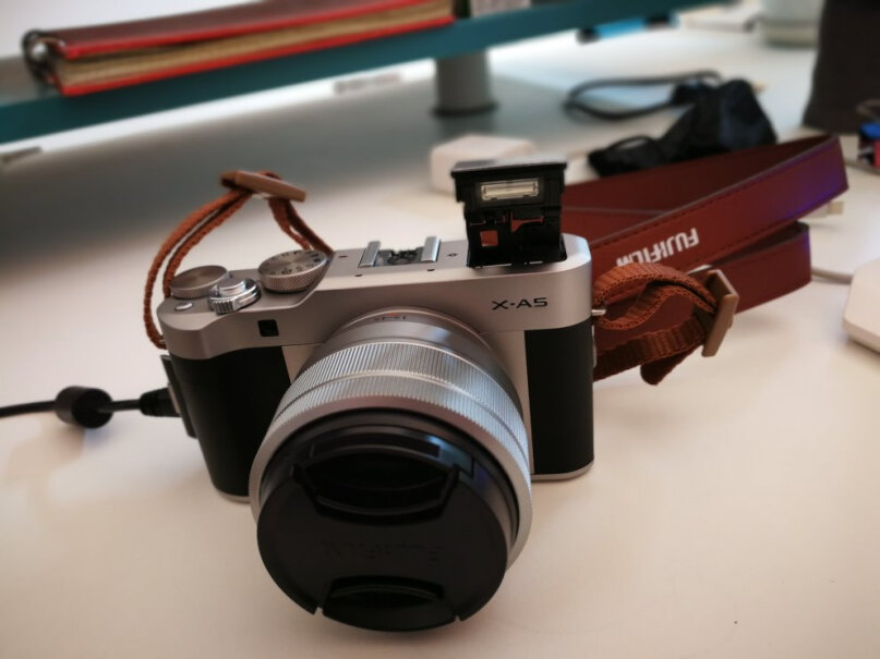 微单相机富士XA5微单套机（星光棕）这就是评测结果！哪款性价比更好？