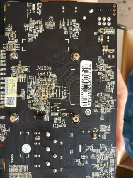 铭影GTX1050 2G显卡装不了驱动光盘怎么办？