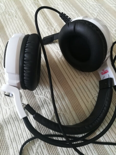 游戏耳机西伯利亚S18头戴式电竞游戏耳机7.1声道吃鸡耳麦评测哪款值得买,评测哪款质量更好？
