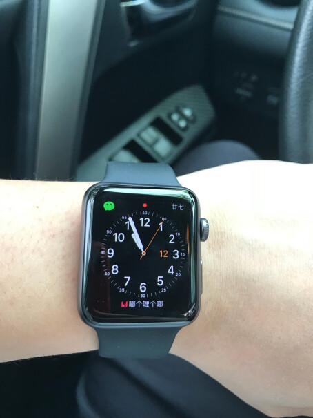 Apple Watch 3智能手表老年人带这个可以显示血压吗？