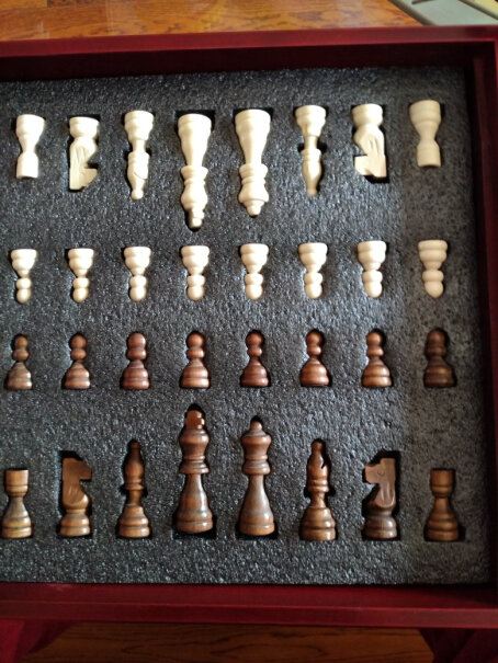 国际象棋御圣国际象棋木质棋盘桦木实木象棋子入门象棋应该注意哪些方面细节！性能评测？