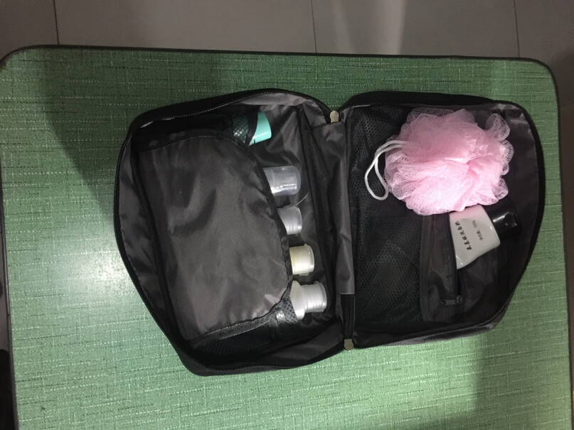 JAJALIN旅行化妆包便携大容量洗漱包防水化妆包你们会带小样还是日常装，头大？