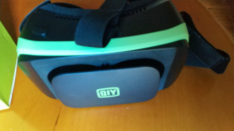 VR眼镜爱奇艺VR小阅悦S评测哪款功能更好,应该怎么样选择？