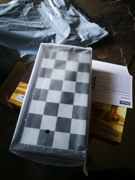 国际象棋友邦UB国际象棋磁石象棋棋盘3810A金银色棋子应该怎么样选择,评价质量实话实说？