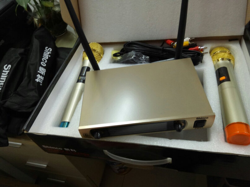 新科Shinco H94 无线麦克风笔记本电脑能用吗，是笔记本。