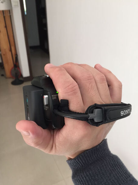 索尼HDR-CX405数码摄像机该机可用快门线吗？