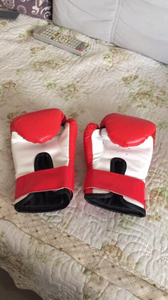 龙动力3-12岁儿童拳击手套订货一个礼拜了还没到啊？
