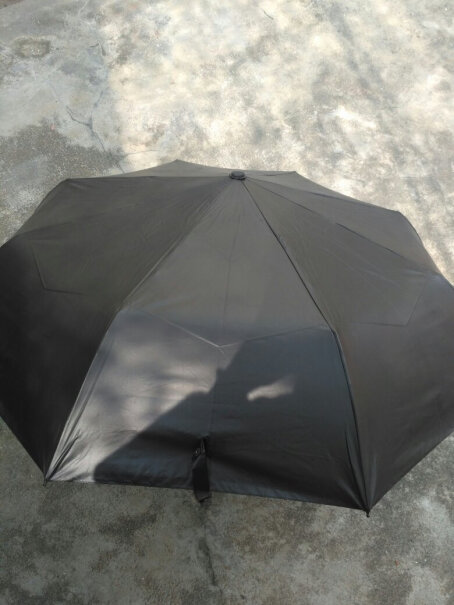 C'mon漫天花小黑伞花色会很暗吗？