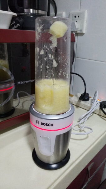 料理机博世料理机便携式榨汁机家用多功能奶昔水果汁机这就是评测结果！评测哪款功能更好？