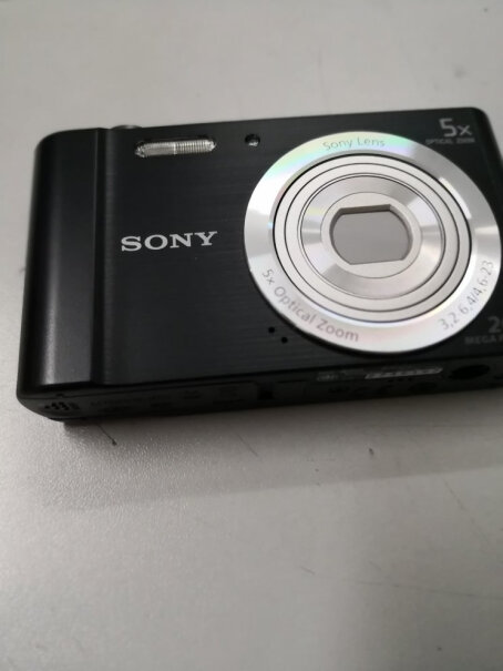索尼DSC-W800数码相机数码相机数码相机跟苹果手机比哪个拍照好一点？