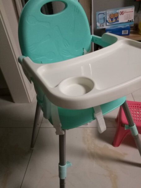 Tobaby儿童餐椅宝宝饭桌高低调节拼接有没有安装好，是摇晃的，松的呢？我买来安装好就是这样的，卖家还不理我？